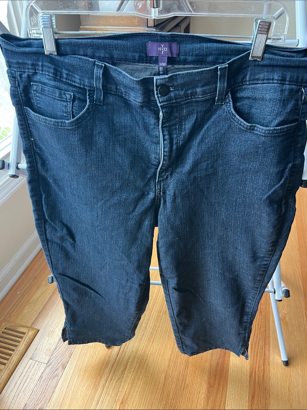 NYDJ Black Stretch Denim Capri Jeans